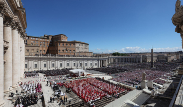 Cardinals thank attendees, organizers of Pope Francis’ funeral