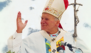 WSJ op-ed urges Church to raise up another John Paul II