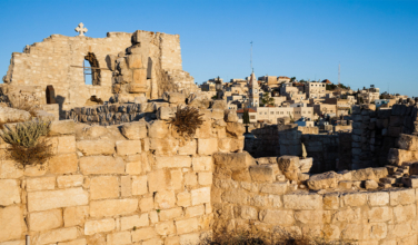 Report: Extremist Israeli settlers attack Taybeh village again, Palestinians fend them off