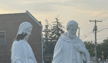 Statue of Mary vandalized at New York parish, vandal arrested and charged